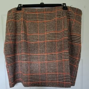 Brown houdstooth plaid mini skirt